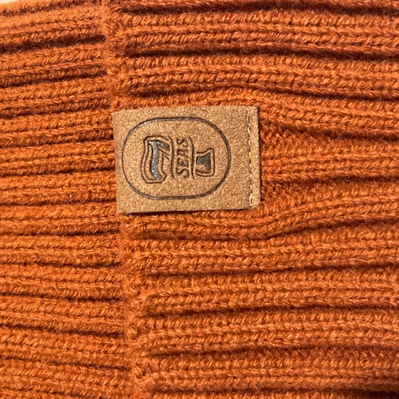 Rust Ribbed Knit Beanie - Picture 4 of 4
